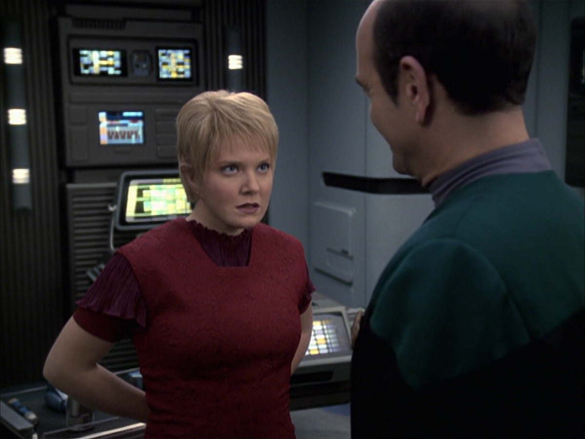 extant_StarTrek_VOY_6x23-Fury_00715.jpg
