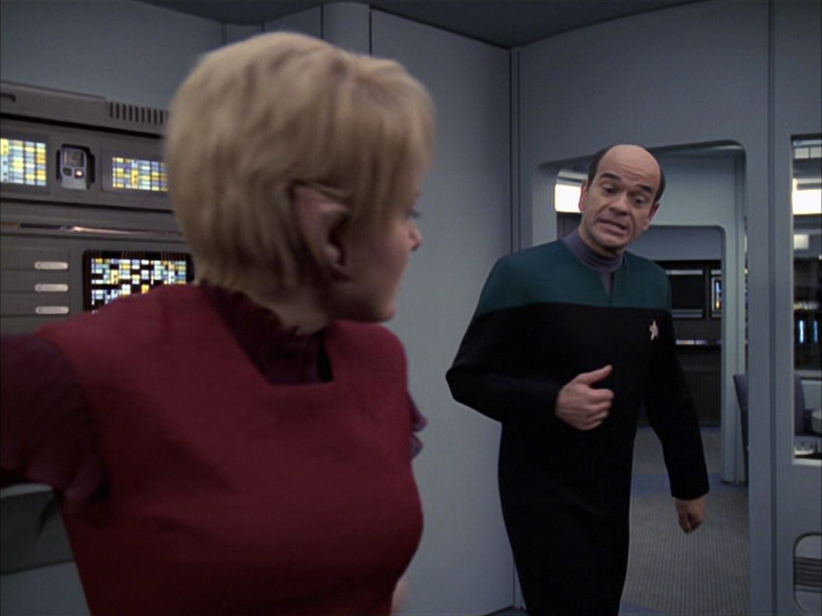 extant_StarTrek_VOY_6x23-Fury_00721.jpg
