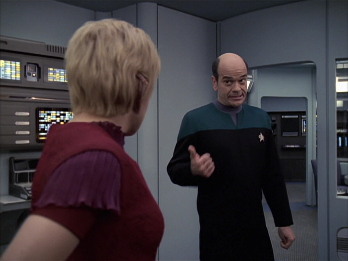 extant_StarTrek_VOY_6x23-Fury_00722.jpg