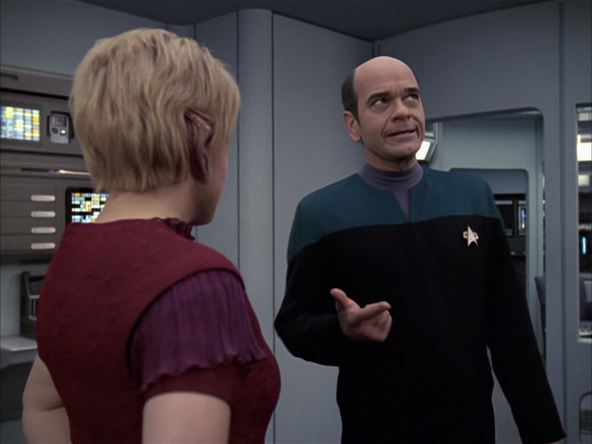 extant_StarTrek_VOY_6x23-Fury_00724.jpg