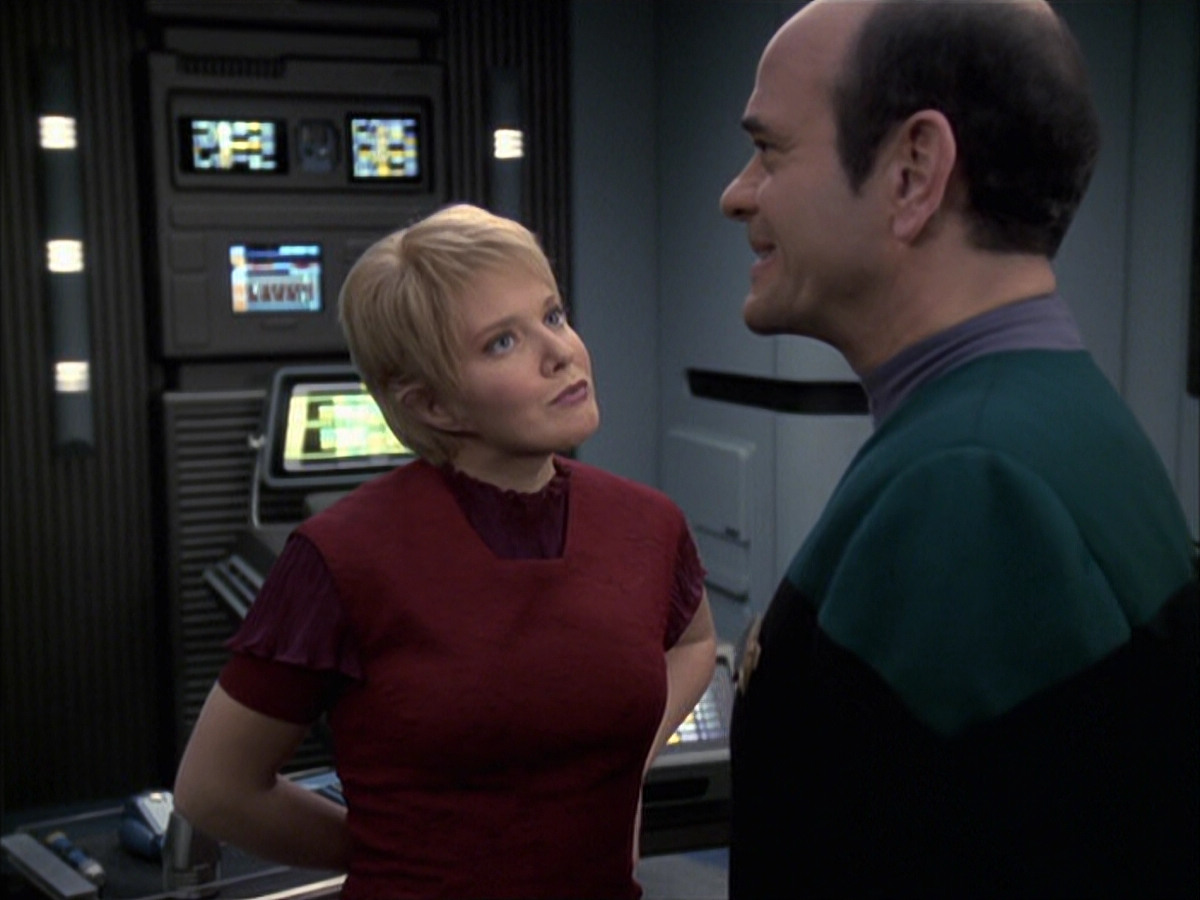 extant_StarTrek_VOY_6x23-Fury_00731.jpg