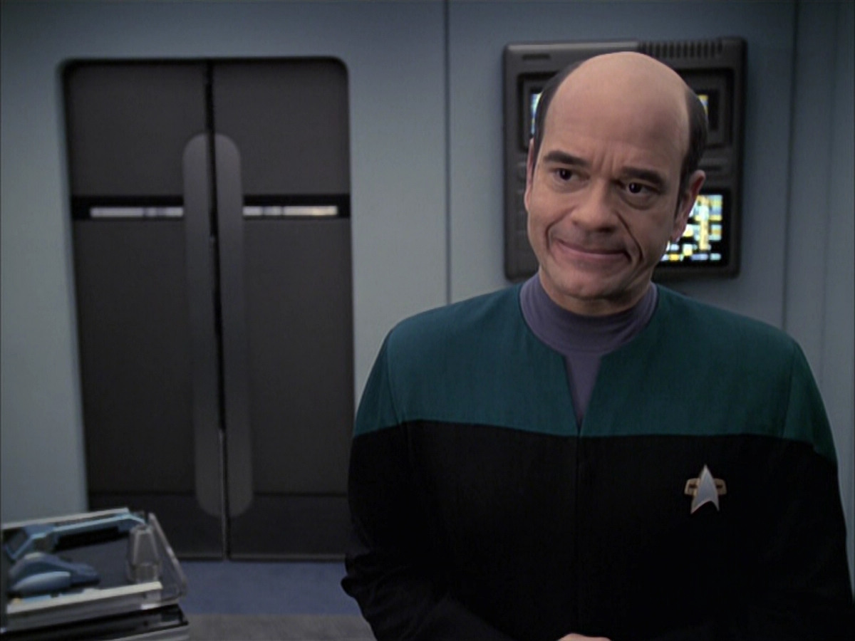 extant_StarTrek_VOY_6x23-Fury_00756.jpg