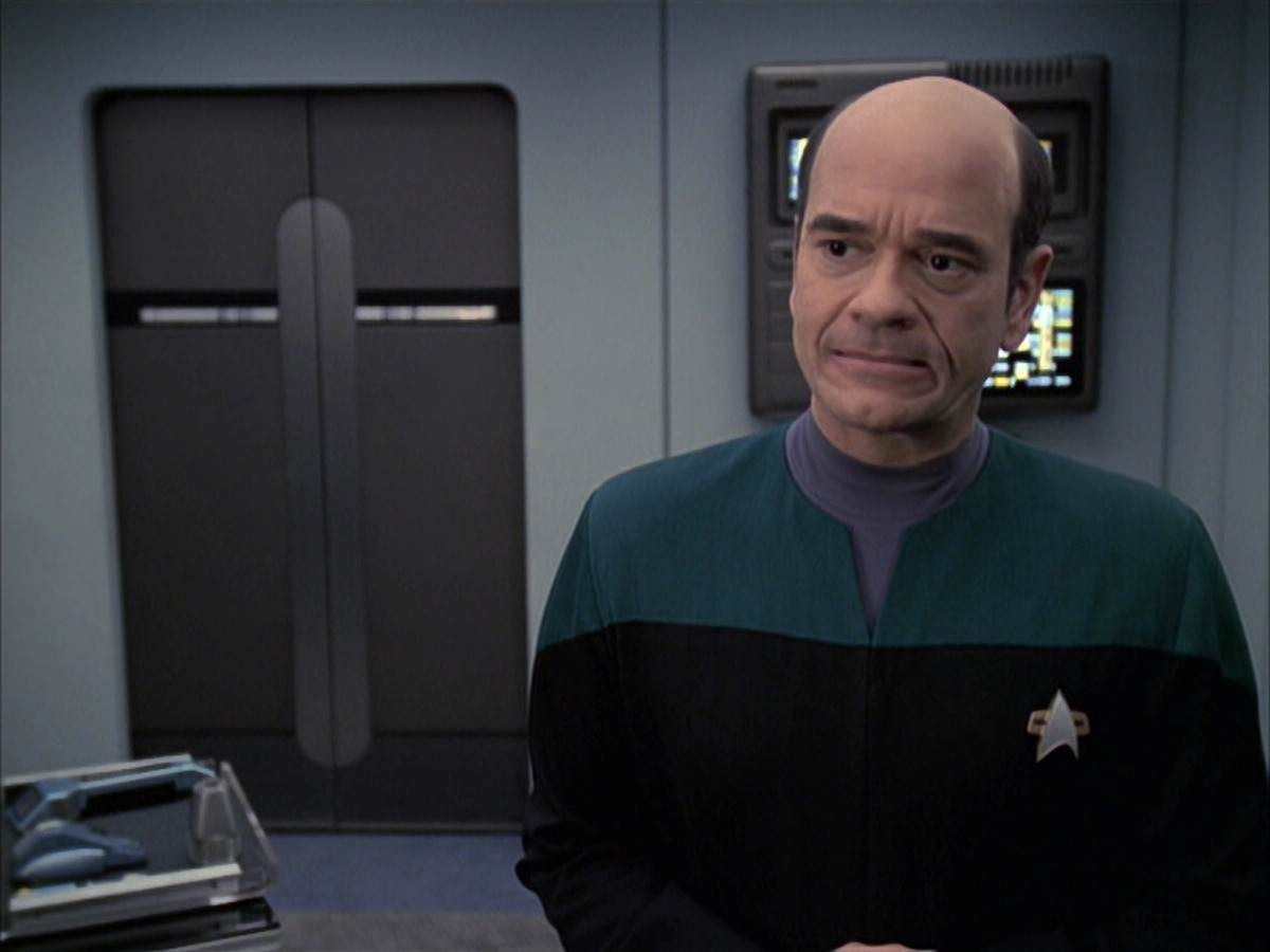 extant_StarTrek_VOY_6x23-Fury_00757.jpg