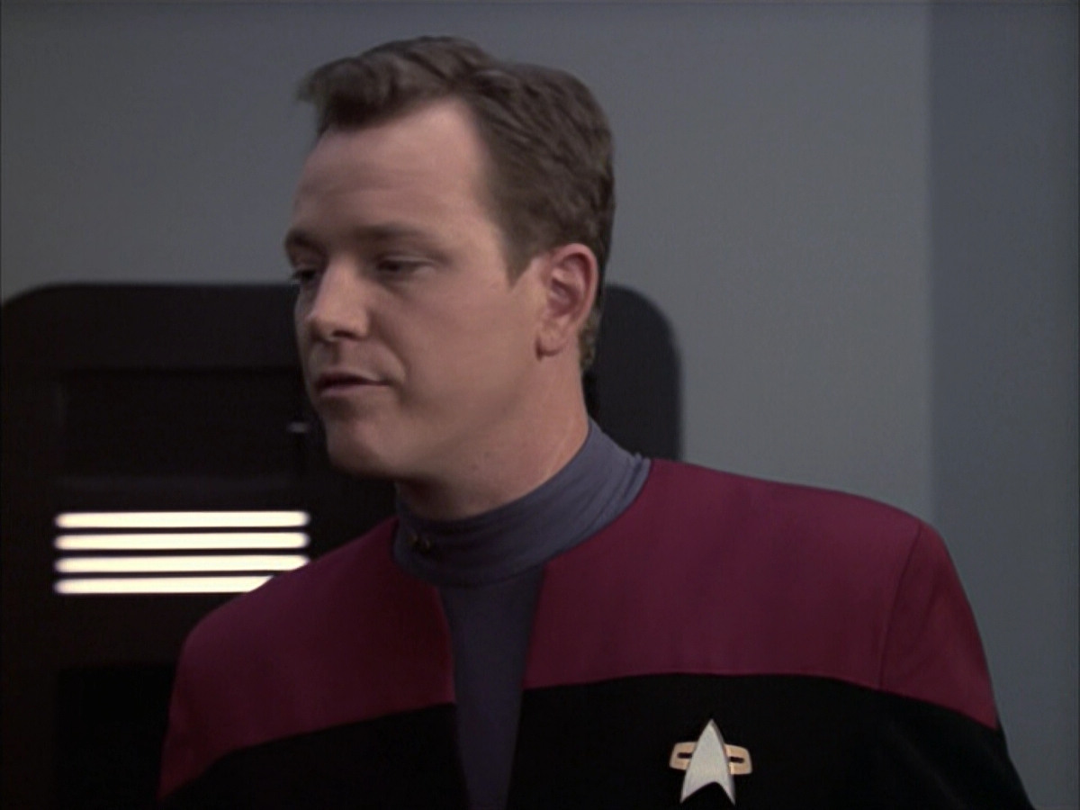 extant_StarTrek_VOY_6x23-Fury_01212.jpg