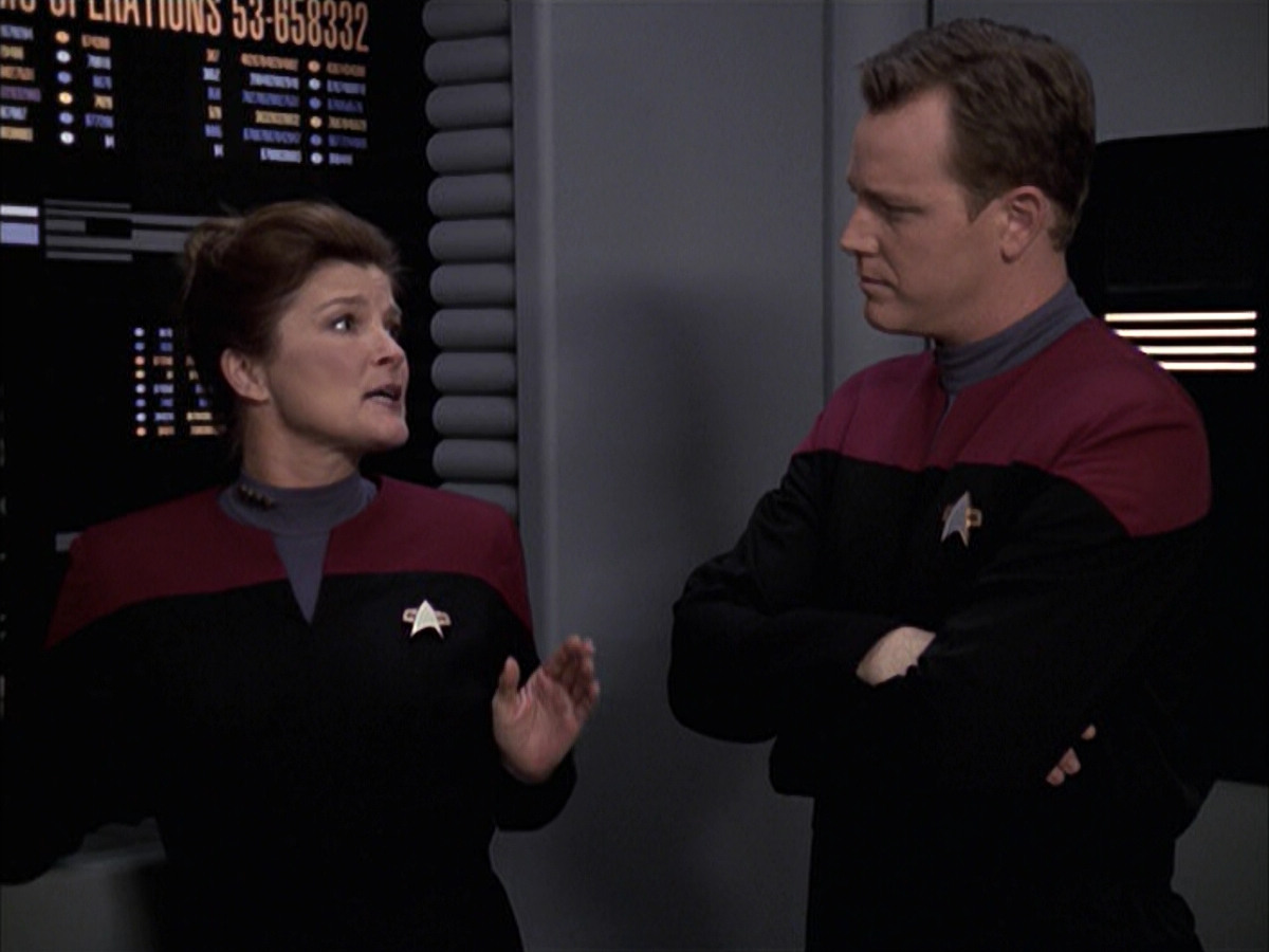 extant_StarTrek_VOY_6x23-Fury_01232.jpg