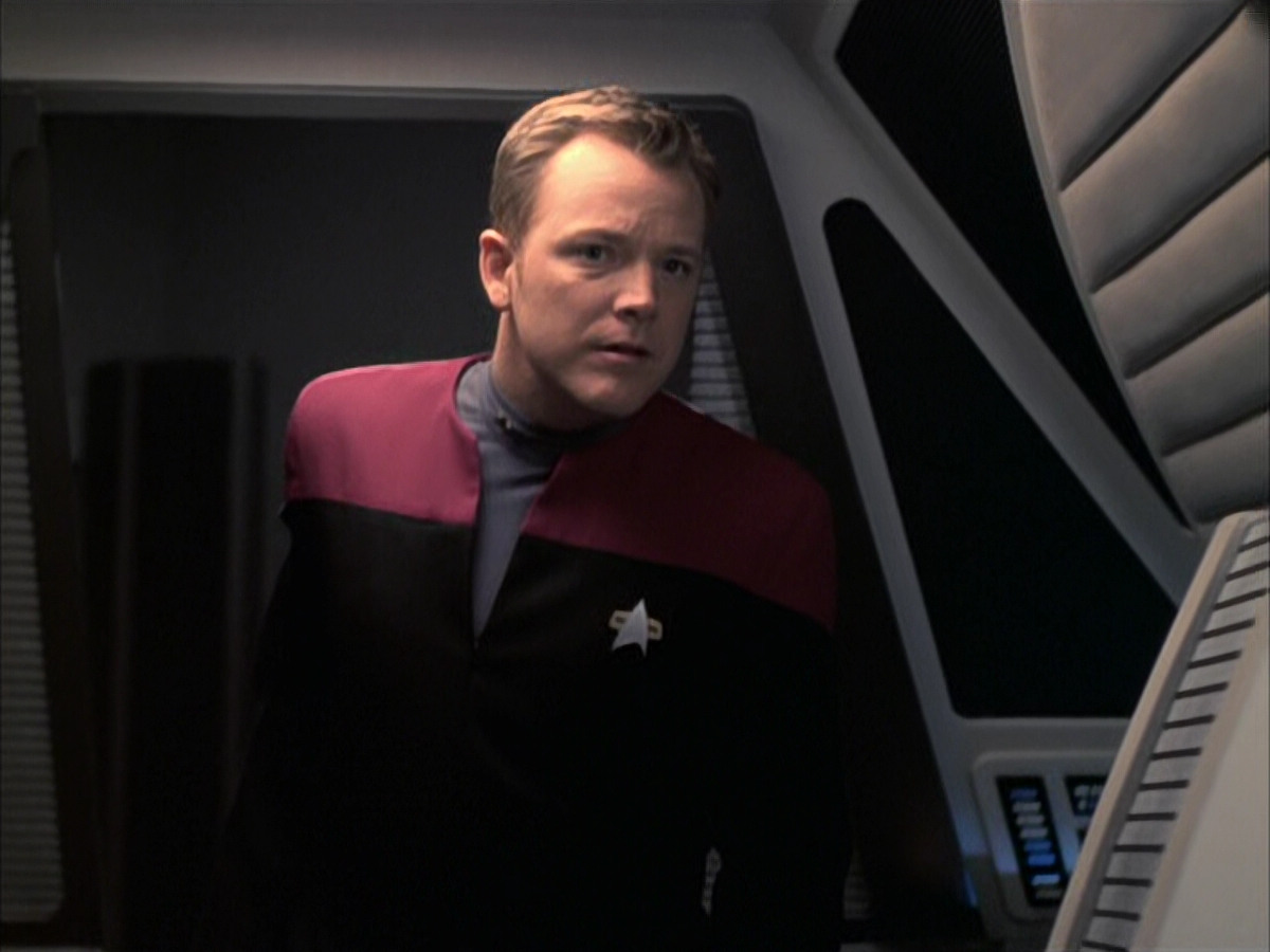 extant_StarTrek_VOY_6x23-Fury_01329.jpg