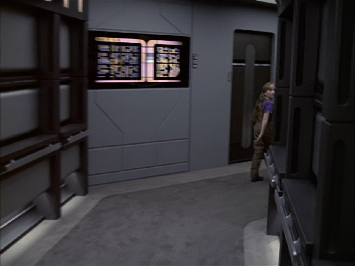 extant_StarTrek_VOY_6x23-Fury_01455.jpg