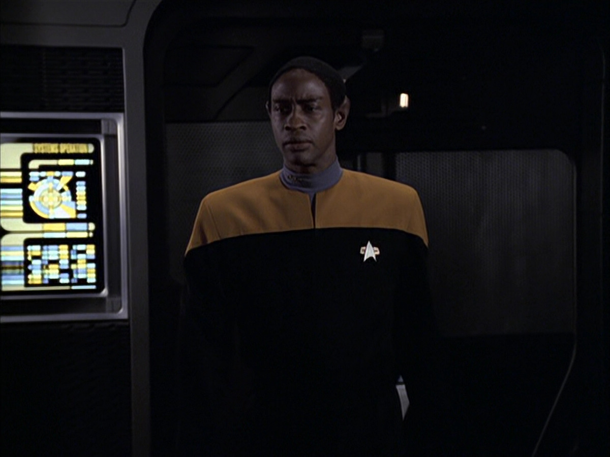 extant_StarTrek_VOY_6x23-Fury_01472.jpg