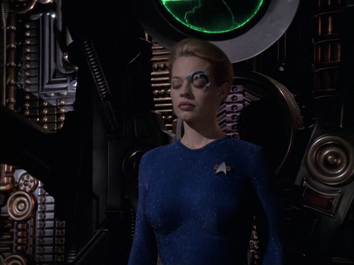 extant_StarTrek_VOY_6x23-Fury_01483.jpg