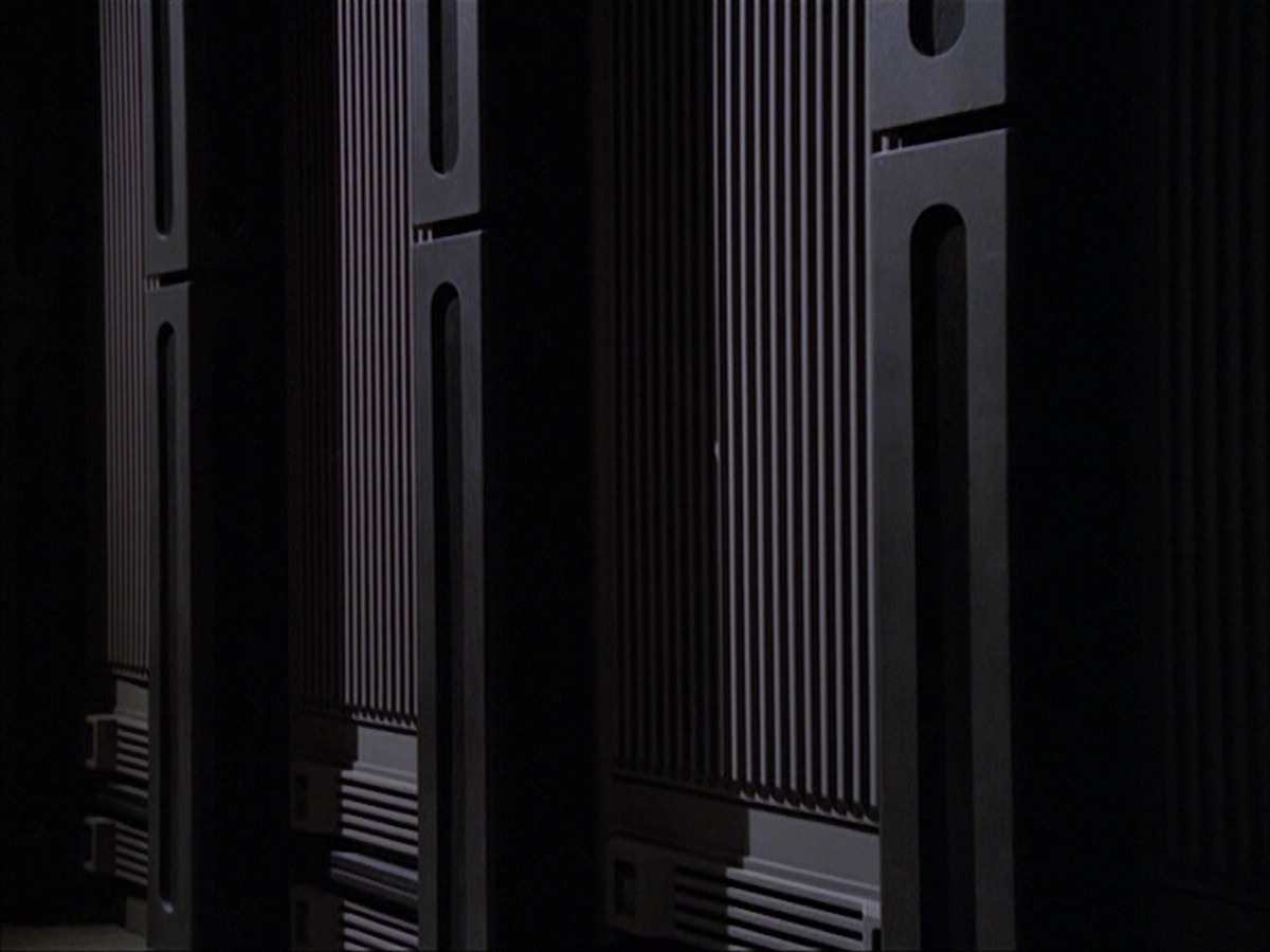 extant_StarTrek_VOY_6x23-Fury_01499.jpg