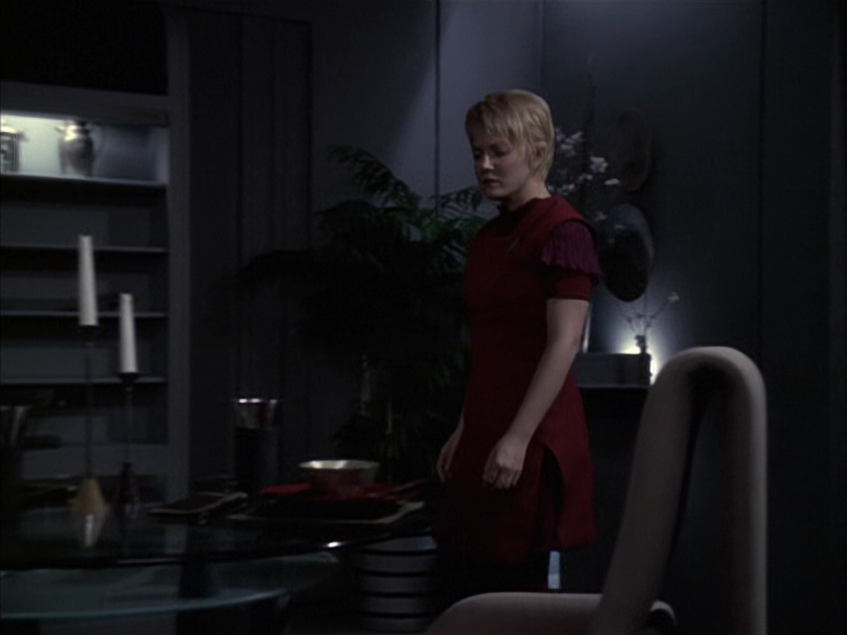 extant_StarTrek_VOY_6x23-Fury_01513.jpg