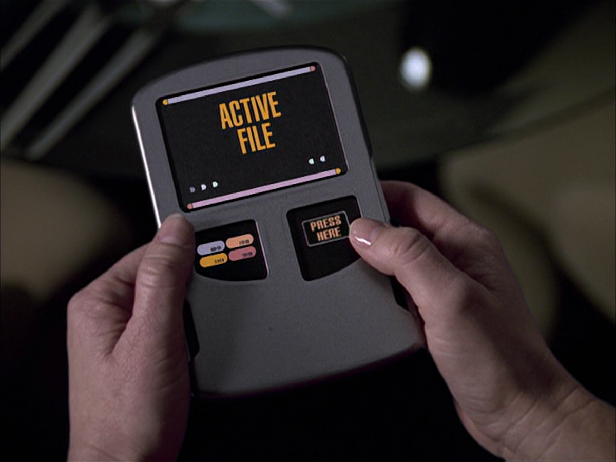 extant_StarTrek_VOY_6x23-Fury_01523.jpg