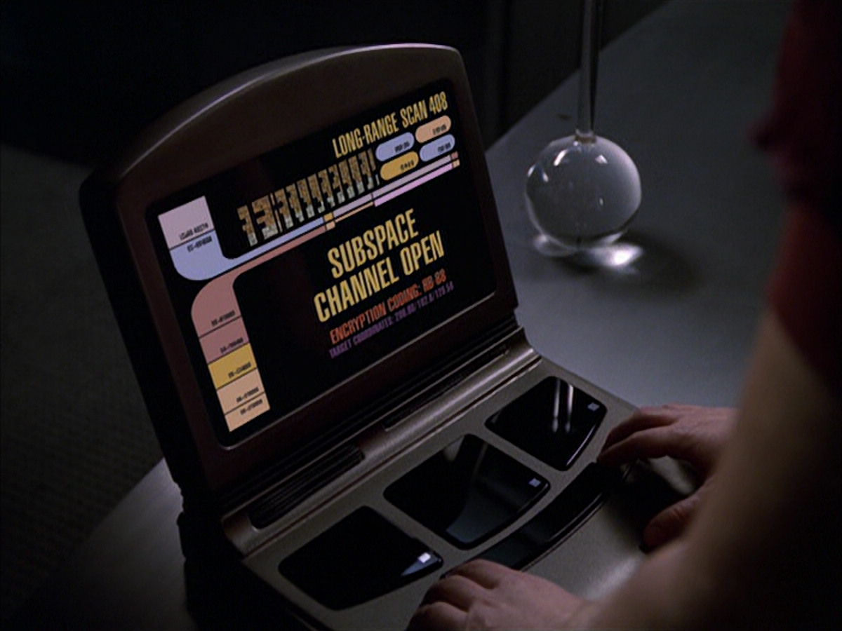 extant_StarTrek_VOY_6x23-Fury_01564.jpg