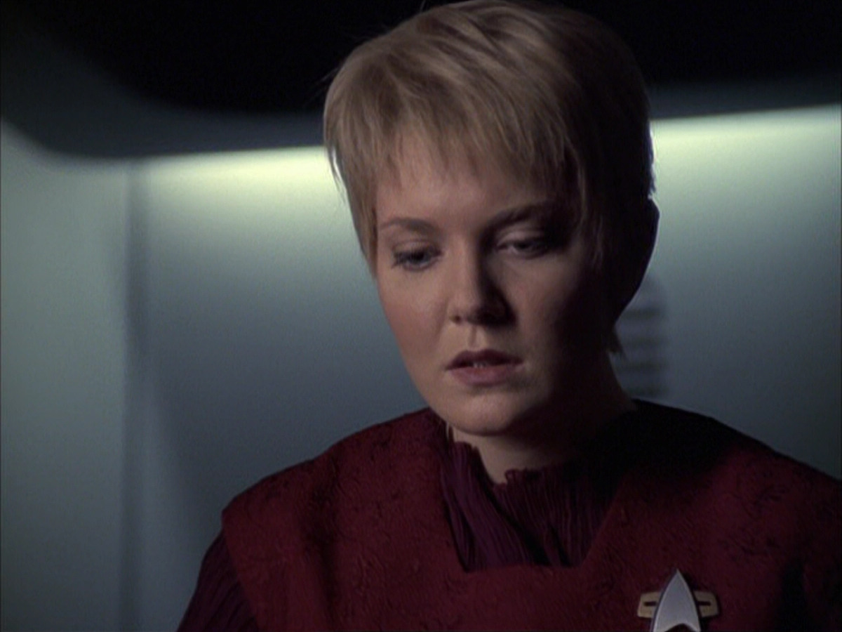 extant_StarTrek_VOY_6x23-Fury_01595.jpg