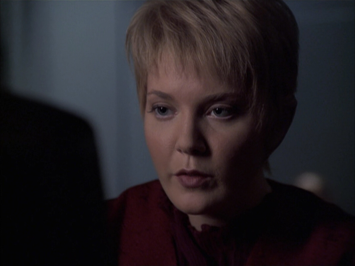 extant_StarTrek_VOY_6x23-Fury_01599.jpg
