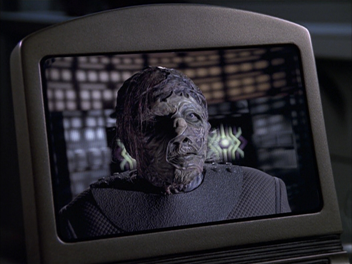 extant_StarTrek_VOY_6x23-Fury_01622.jpg
