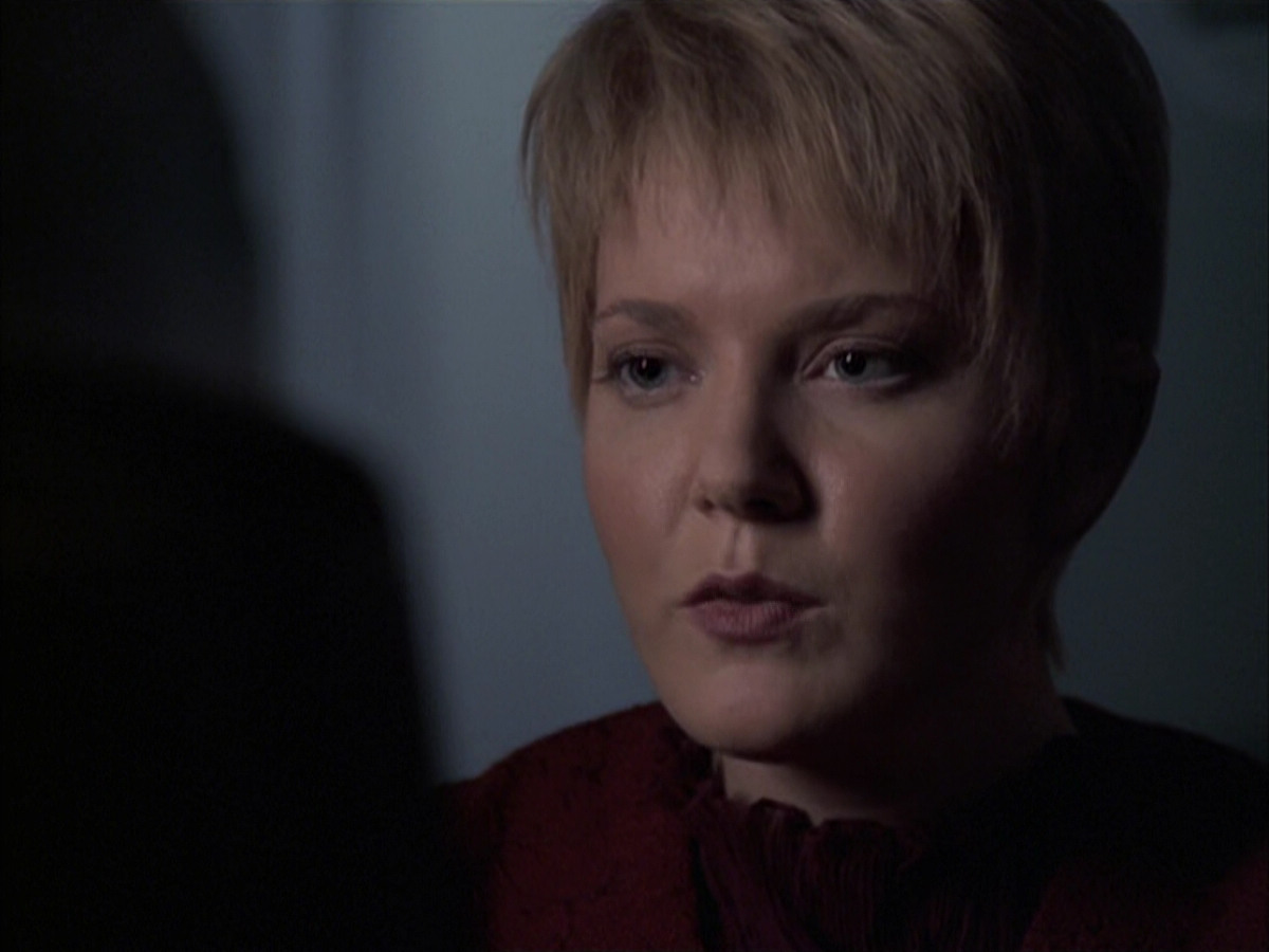 extant_StarTrek_VOY_6x23-Fury_01627.jpg
