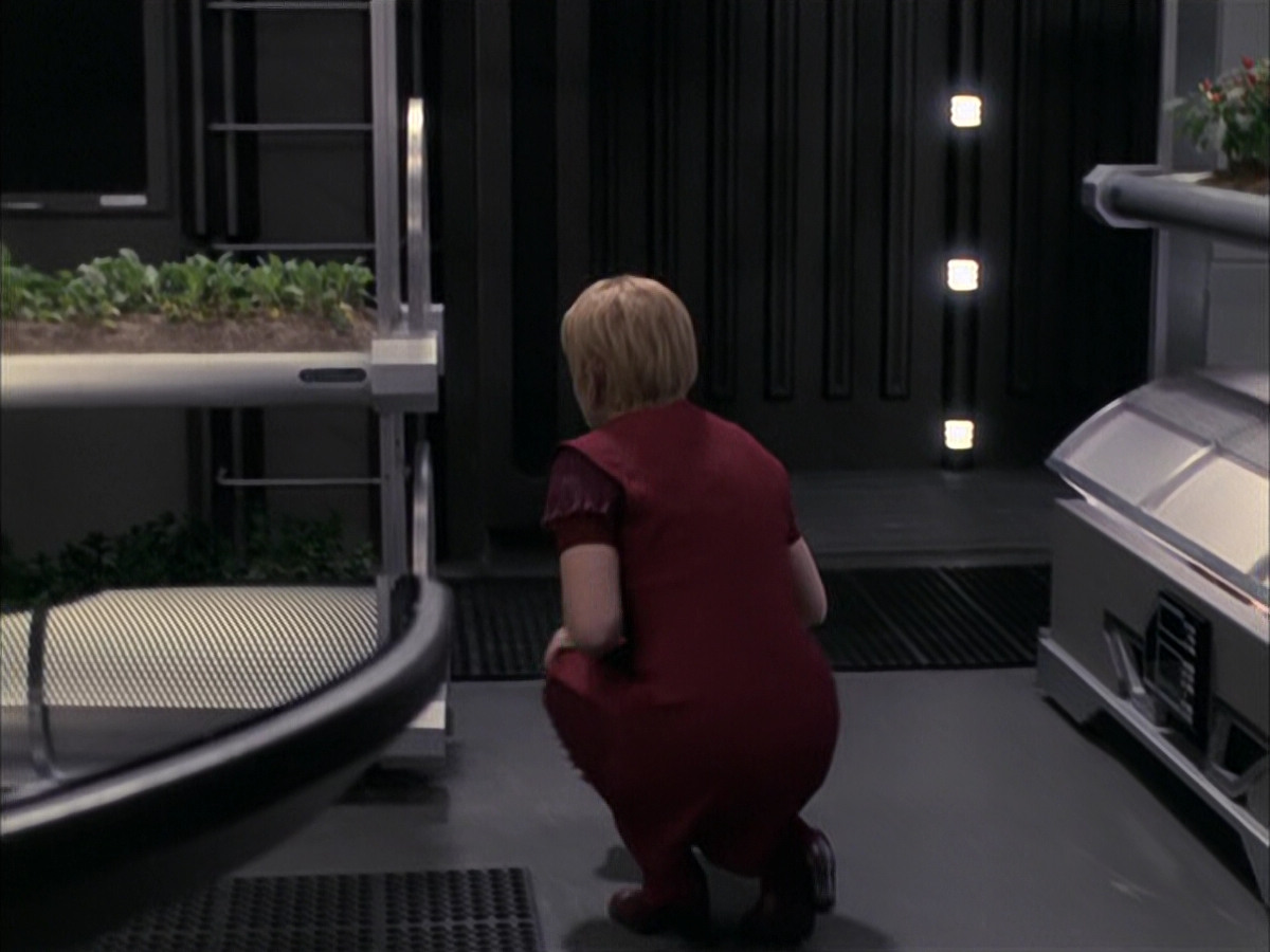 extant_StarTrek_VOY_6x23-Fury_01691.jpg