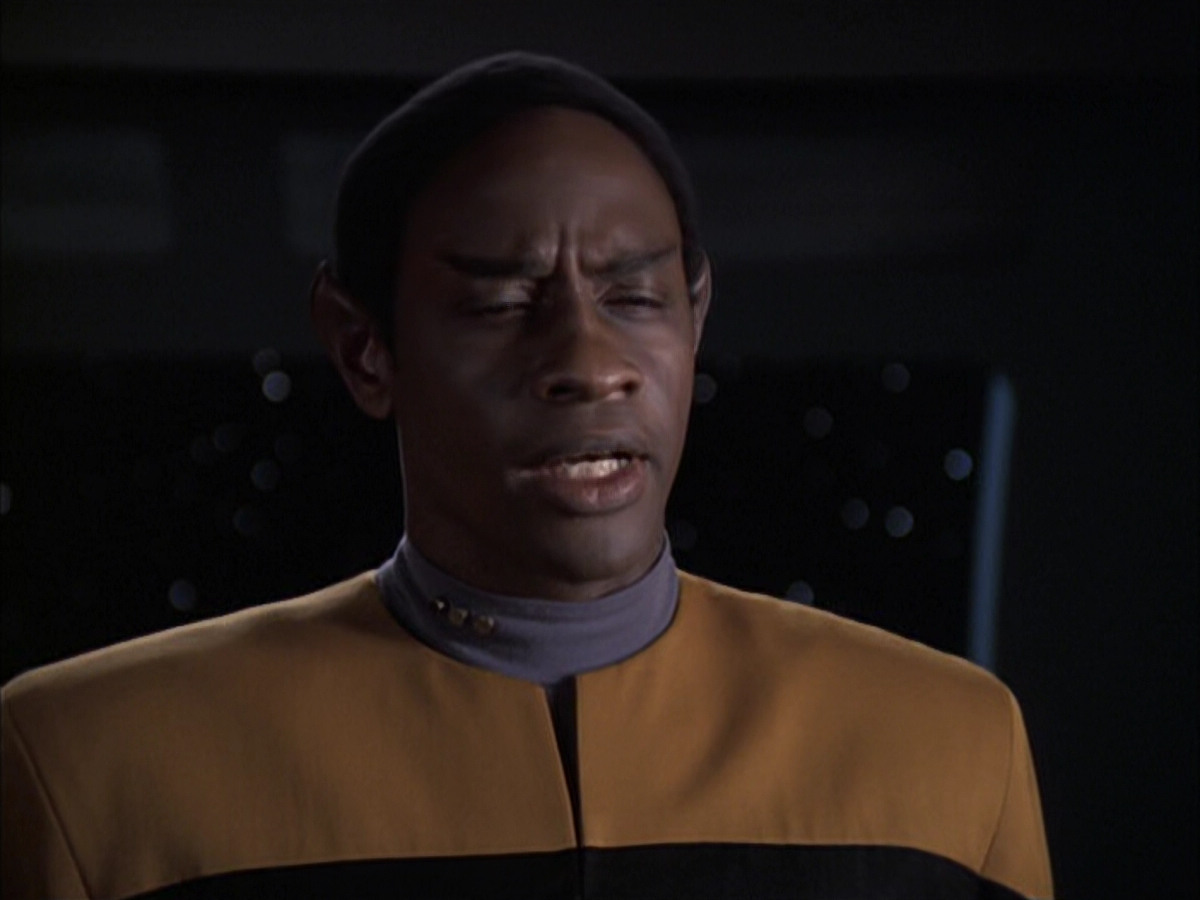 extant_StarTrek_VOY_6x23-Fury_01732.jpg