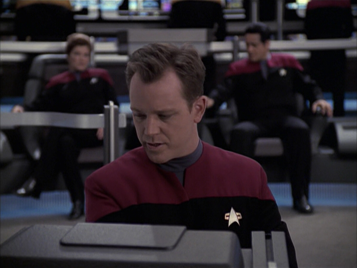 extant_StarTrek_VOY_6x23-Fury_01883.jpg