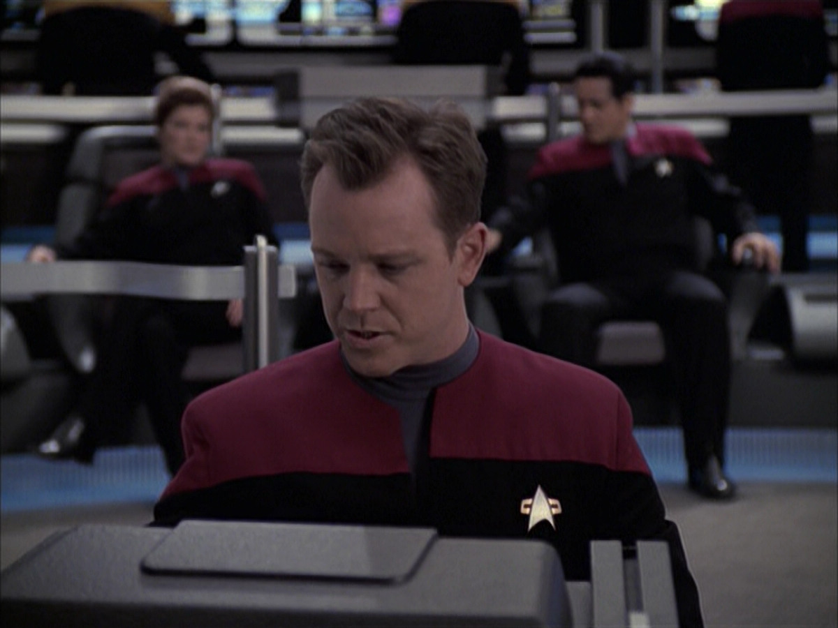 extant_StarTrek_VOY_6x23-Fury_01884.jpg