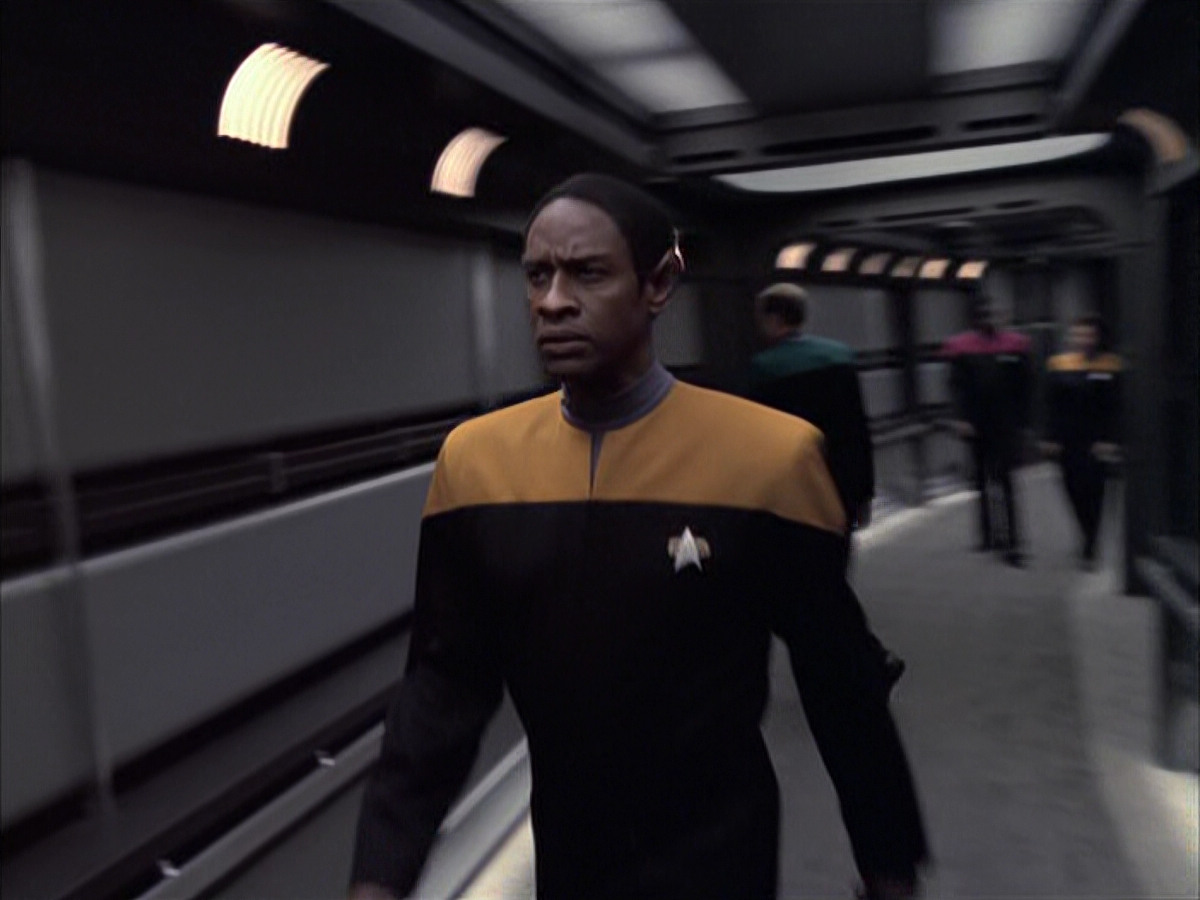 extant_StarTrek_VOY_6x23-Fury_02059.jpg