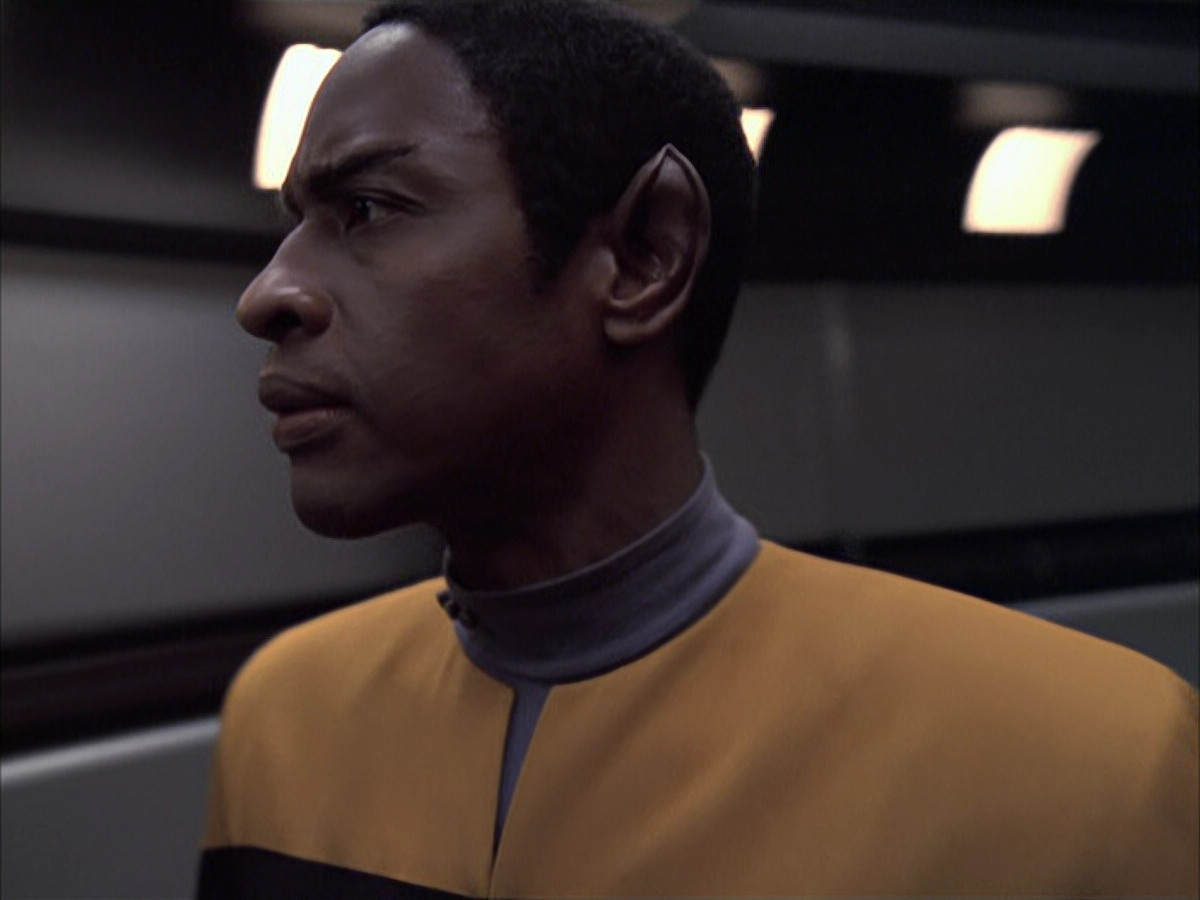 extant_StarTrek_VOY_6x23-Fury_02067.jpg