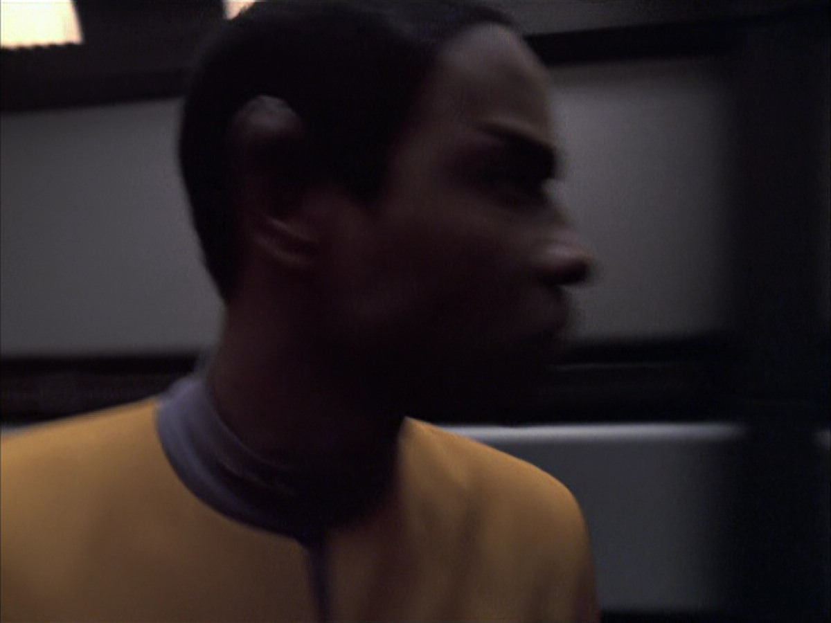 extant_StarTrek_VOY_6x23-Fury_02073.jpg