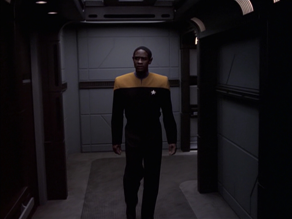 extant_StarTrek_VOY_6x23-Fury_02086.jpg