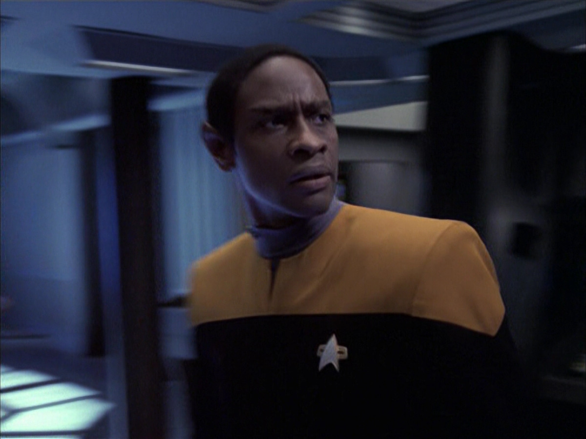 extant_StarTrek_VOY_6x23-Fury_02102.jpg