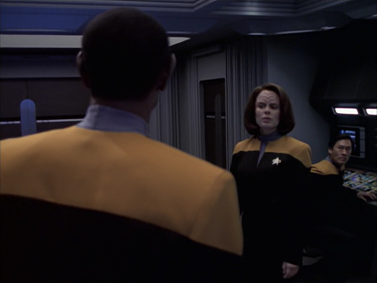 extant_StarTrek_VOY_6x23-Fury_02106.jpg