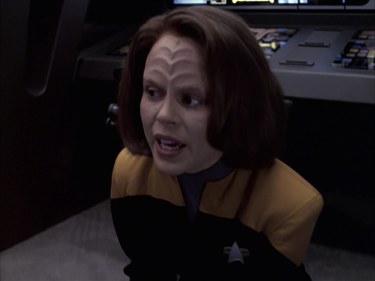 extant_StarTrek_VOY_6x23-Fury_02134.jpg