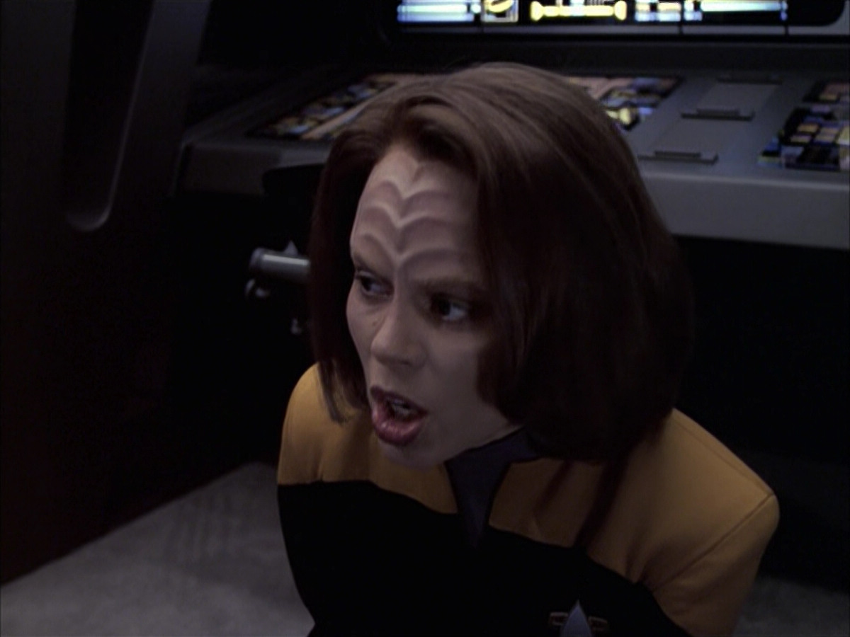 extant_StarTrek_VOY_6x23-Fury_02135.jpg