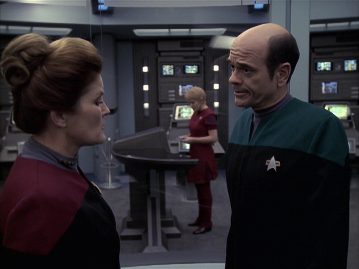 extant_StarTrek_VOY_6x23-Fury_02185.jpg