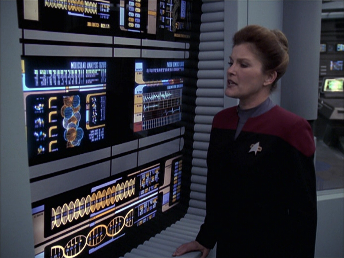 extant_StarTrek_VOY_6x23-Fury_02209.jpg