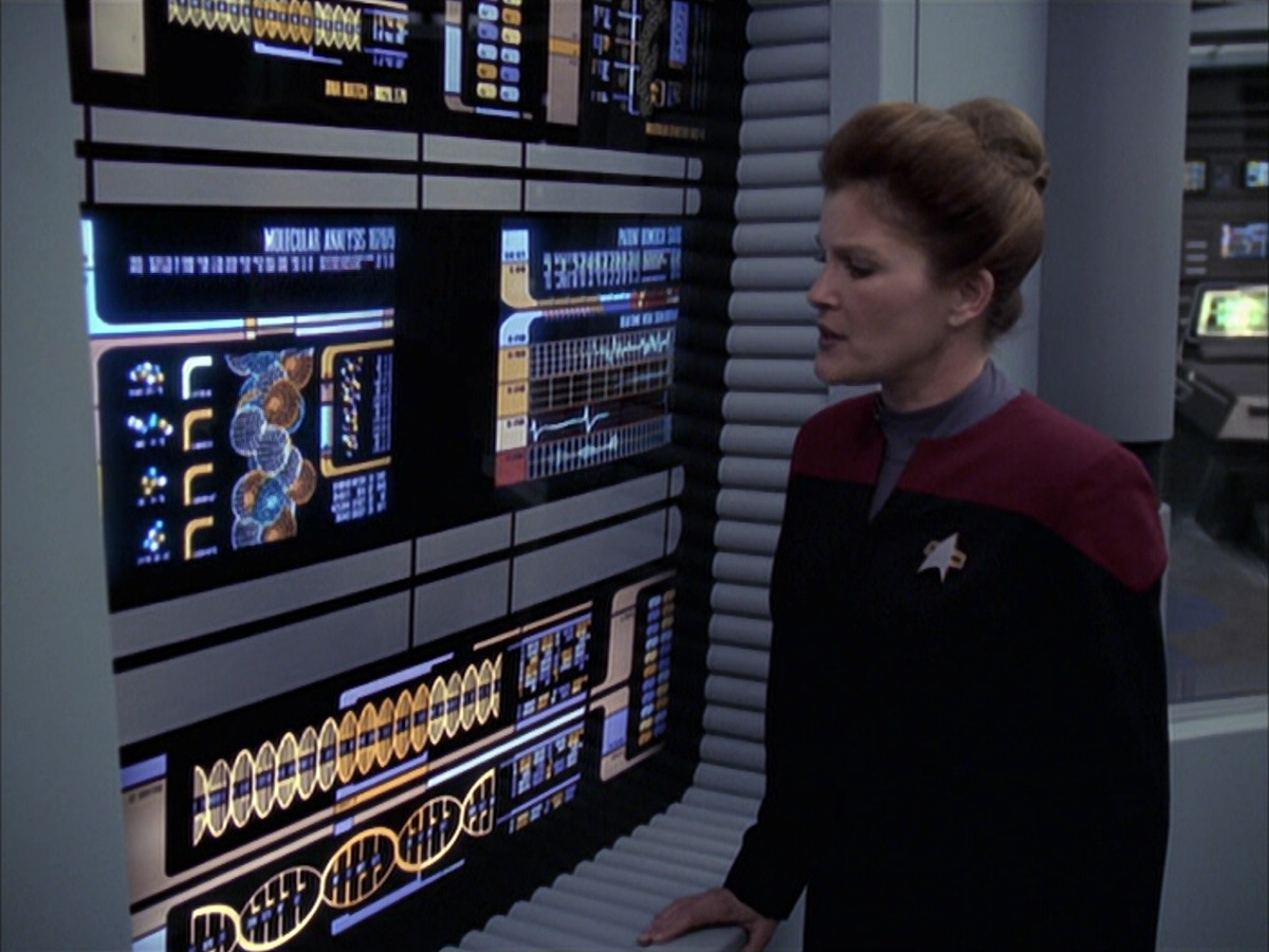 extant_StarTrek_VOY_6x23-Fury_02211.jpg