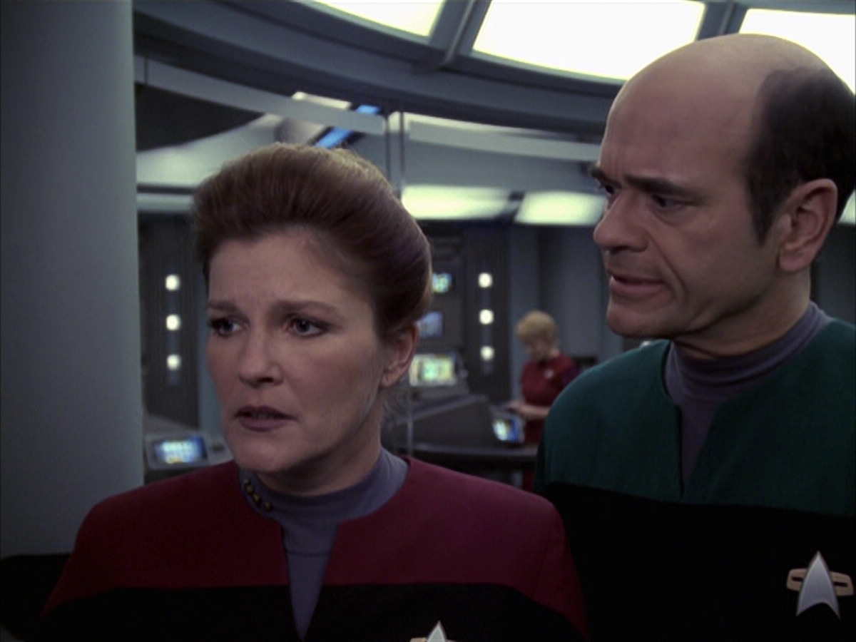 extant_StarTrek_VOY_6x23-Fury_02236.jpg
