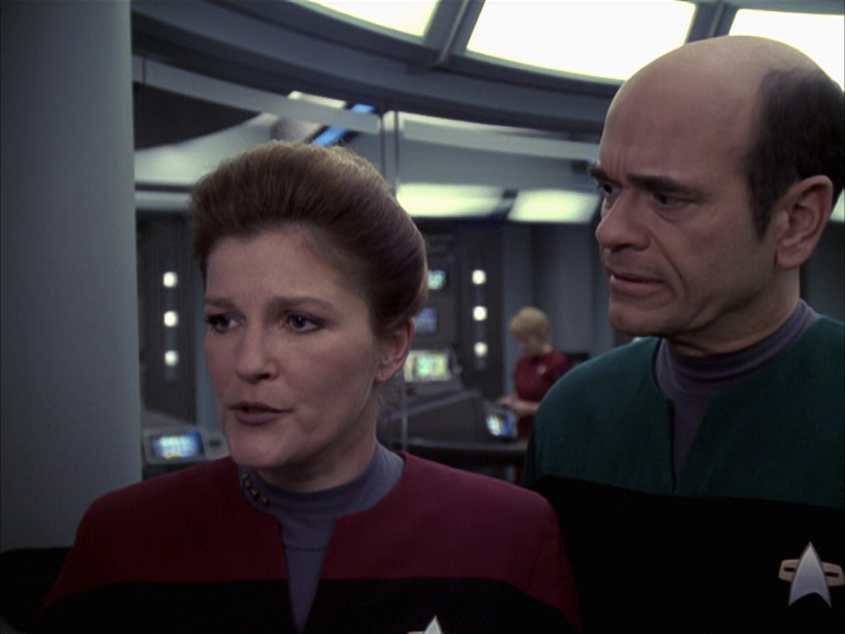 extant_StarTrek_VOY_6x23-Fury_02239.jpg