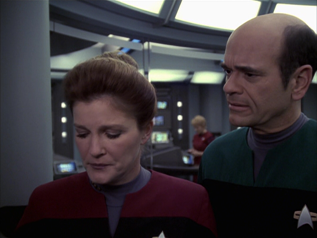 extant_StarTrek_VOY_6x23-Fury_02241.jpg
