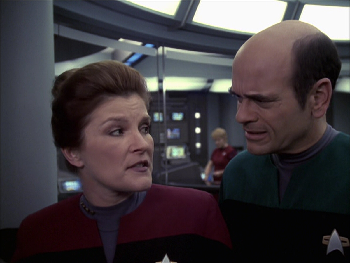 extant_StarTrek_VOY_6x23-Fury_02244.jpg