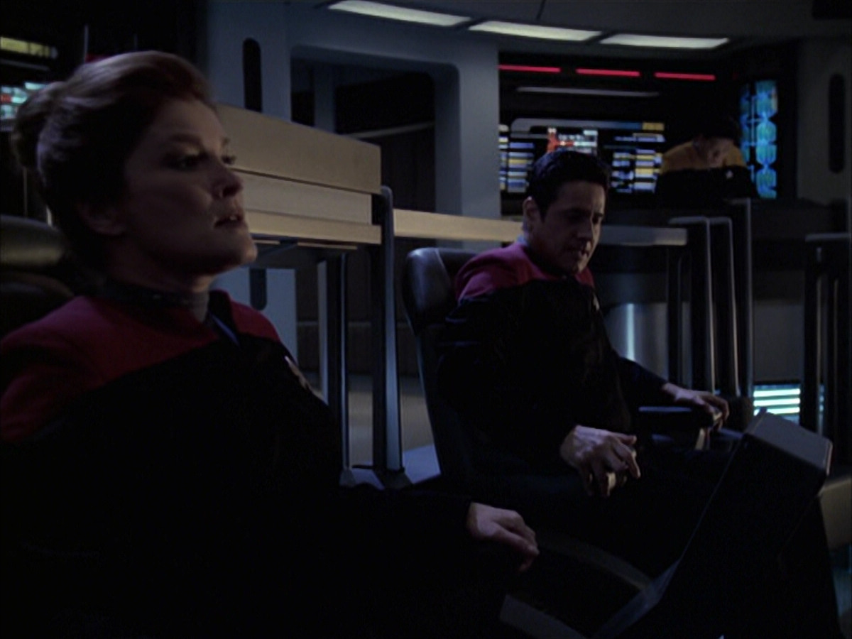 extant_StarTrek_VOY_6x23-Fury_02359.jpg
