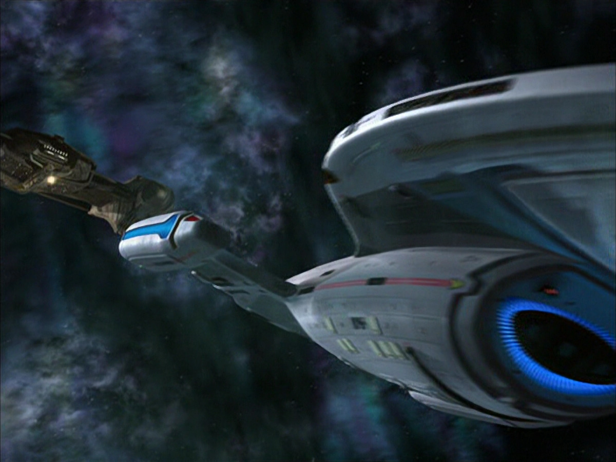 extant_StarTrek_VOY_6x23-Fury_02364.jpg
