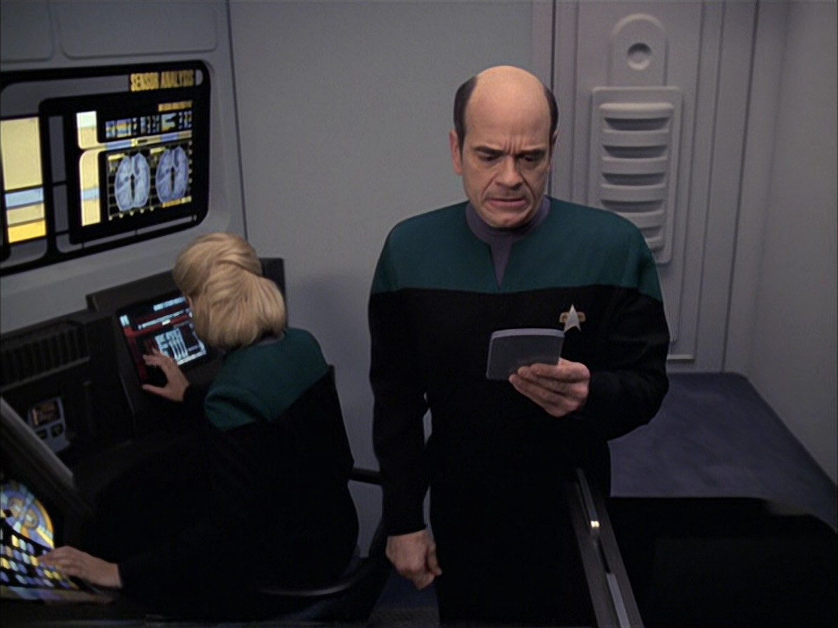 extant_StarTrek_VOY_6x23-Fury_02444.jpg