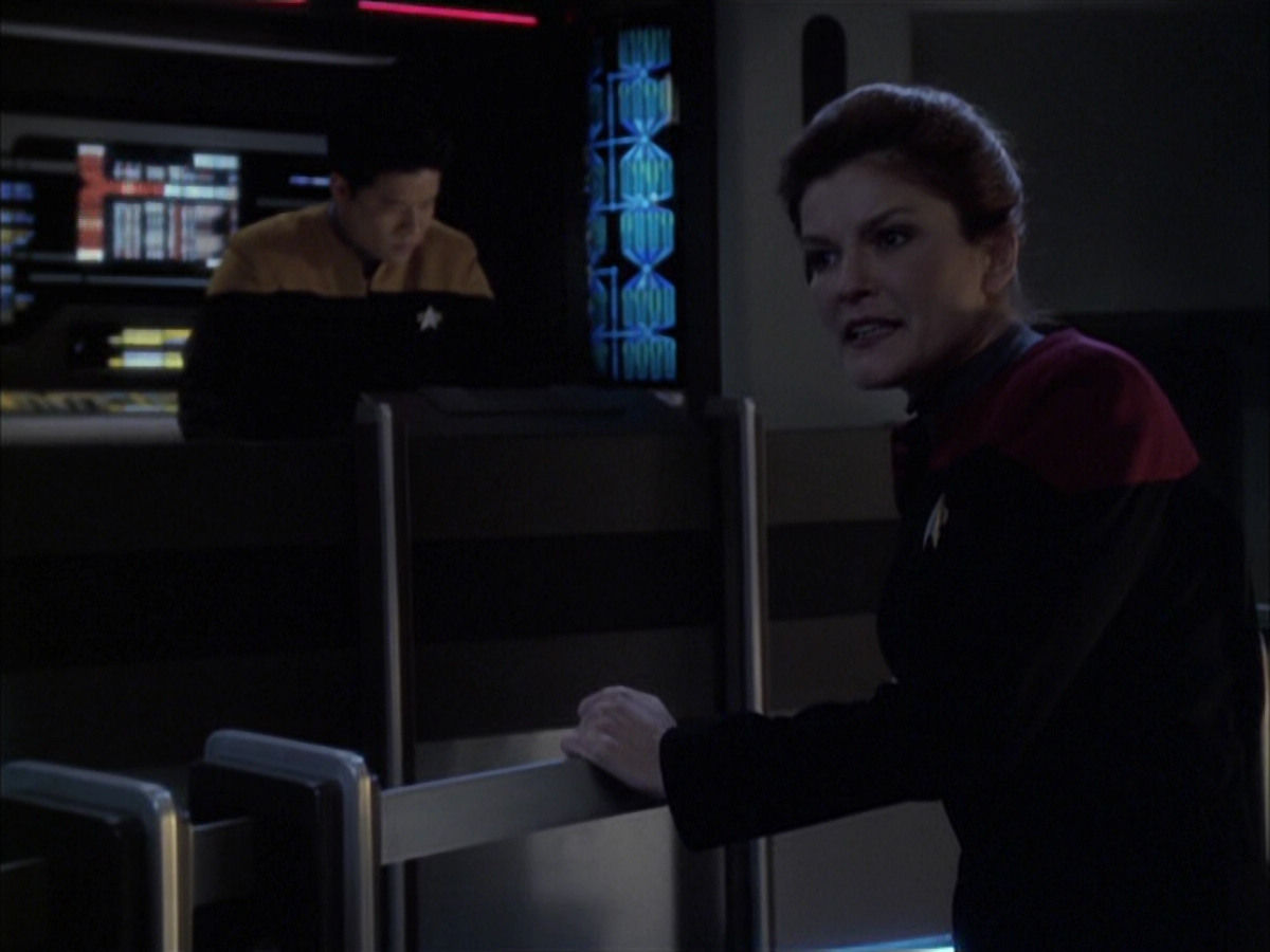 extant_StarTrek_VOY_6x23-Fury_02465.jpg