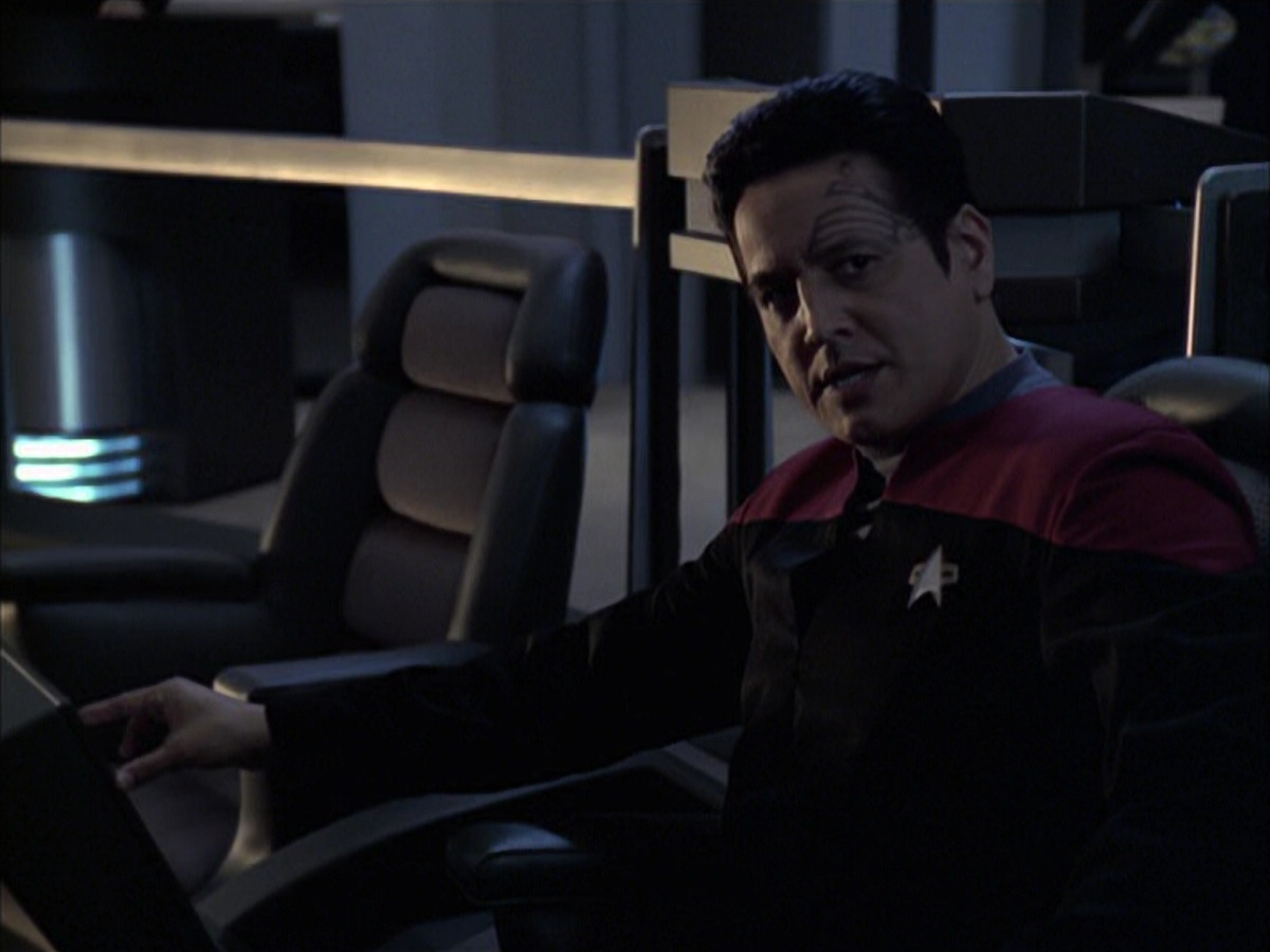 extant_StarTrek_VOY_6x23-Fury_02493.jpg