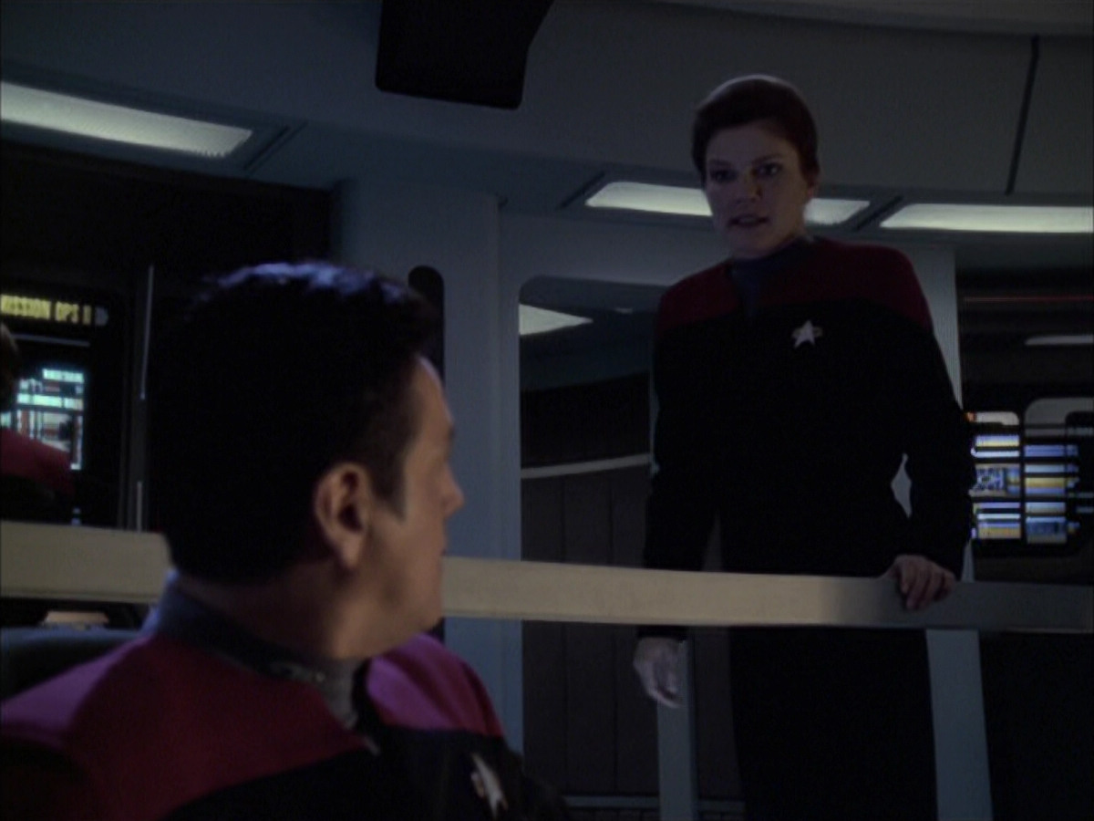extant_StarTrek_VOY_6x23-Fury_02508.jpg