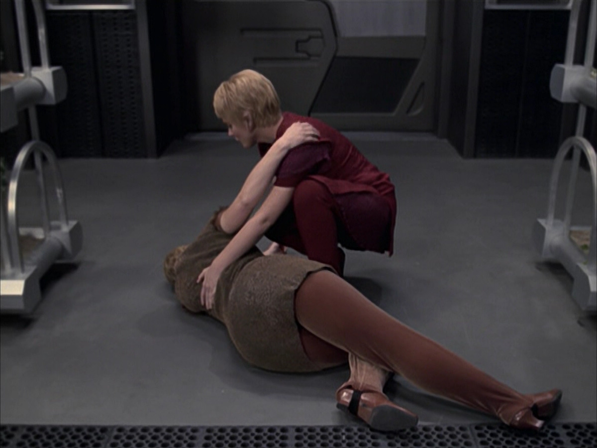 extant_StarTrek_VOY_6x23-Fury_02669.jpg