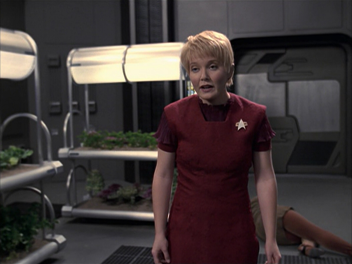 extant_StarTrek_VOY_6x23-Fury_02733.jpg