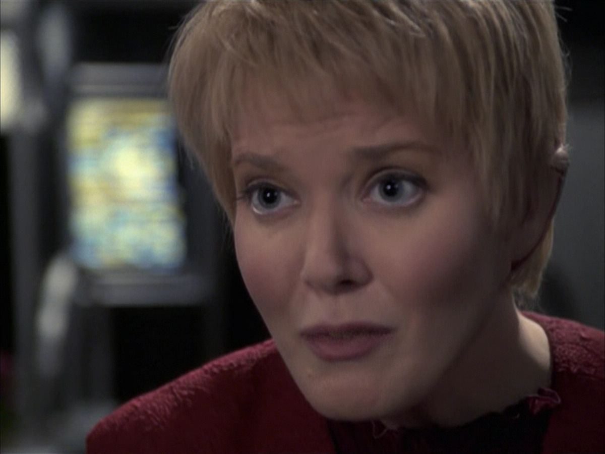 extant_StarTrek_VOY_6x23-Fury_02757.jpg