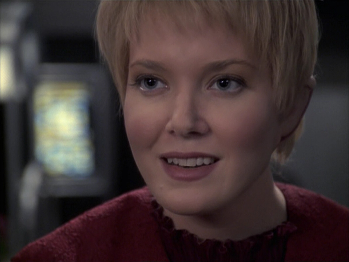 extant_StarTrek_VOY_6x23-Fury_02766.jpg